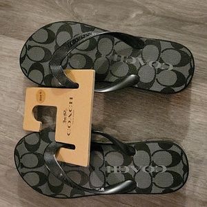 NWT Coach flip flops/sandals